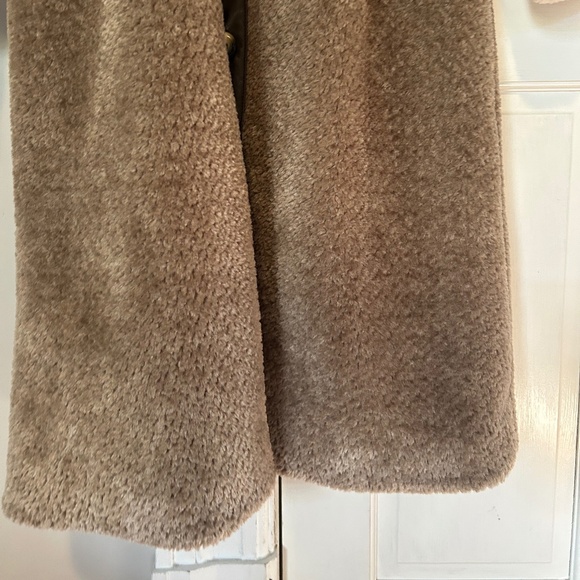 Baum und Pferdgarten Daffy Faux Fur Colorblock Coat -Silver Birch Mix Size Small - Picture 8 of 9